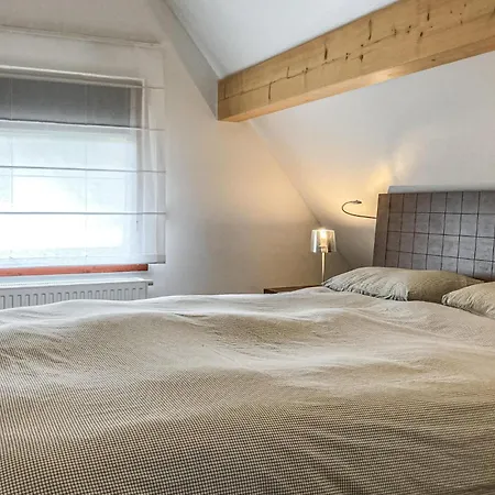 Tatil Evi 2 Bedroom Gorgeous In Rekem-lanaken *